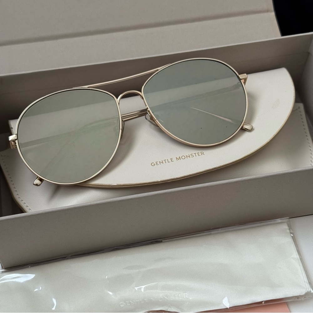 Gentle Monster Ranny Ring Gold Sunglasses